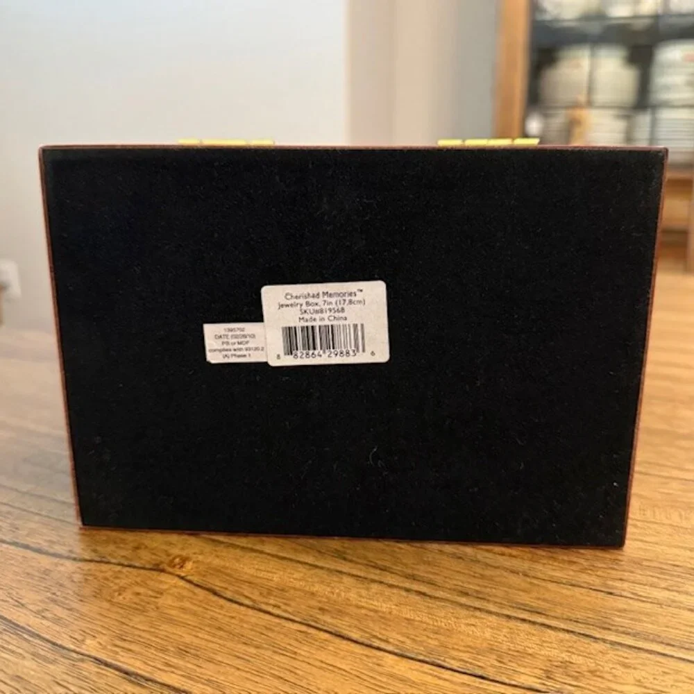 LENOX Cherished Memories Jewelry Box